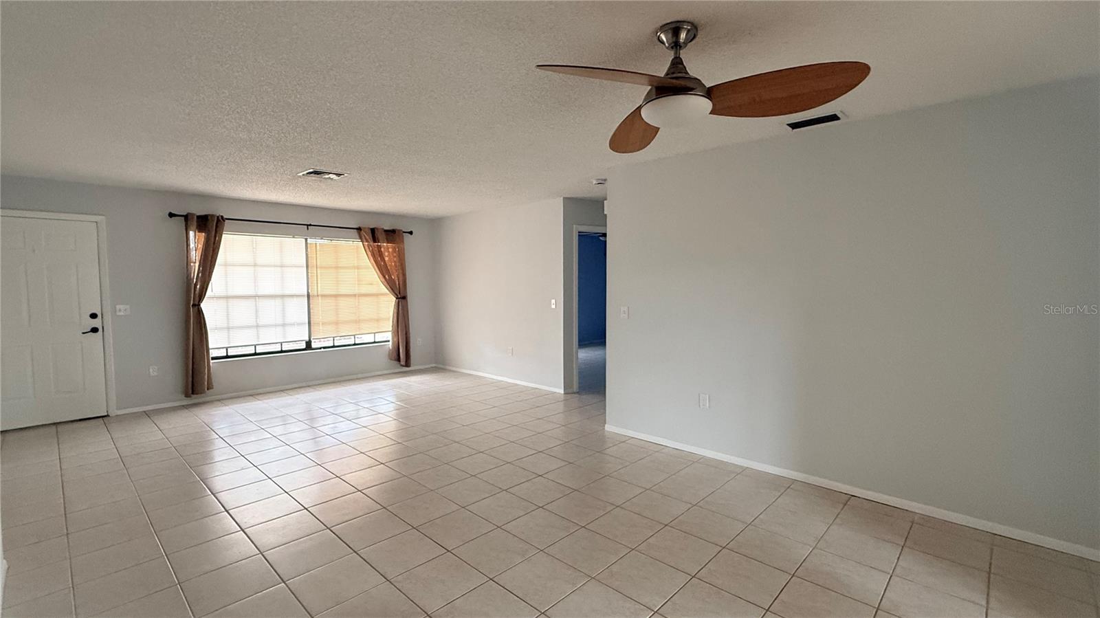 DEER PARK - Residential Lease