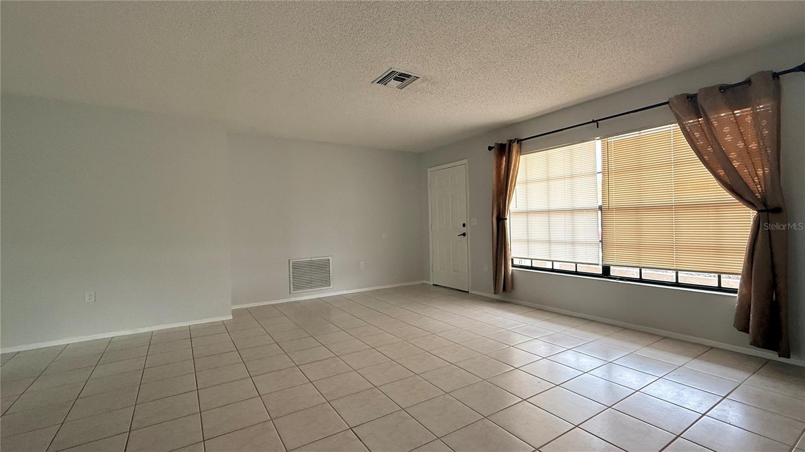 DEER PARK - Residential Lease