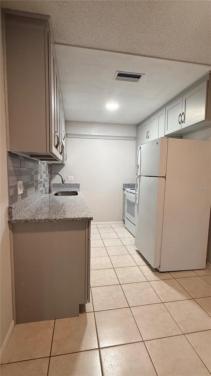 DEER PARK - Residential Lease