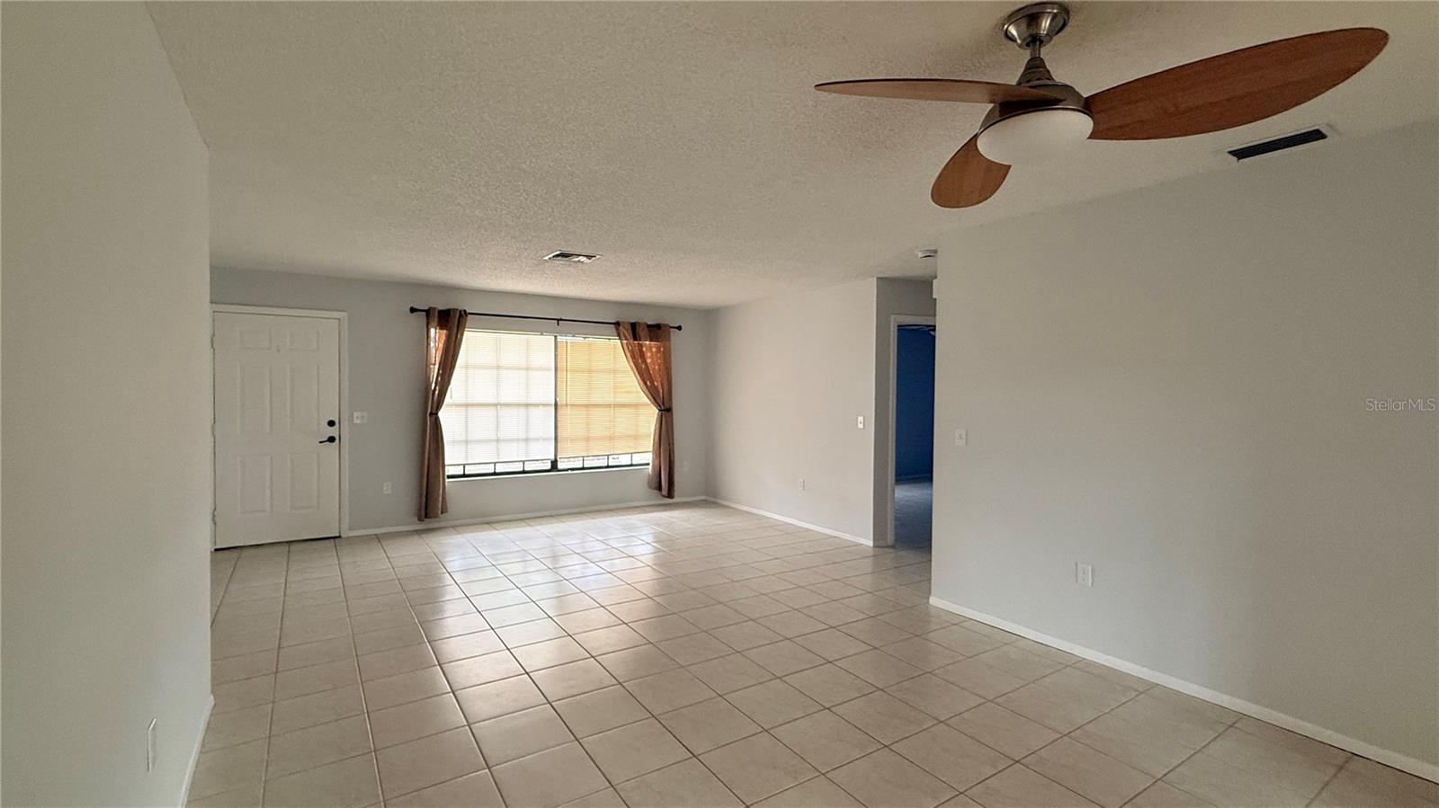 DEER PARK - Residential Lease