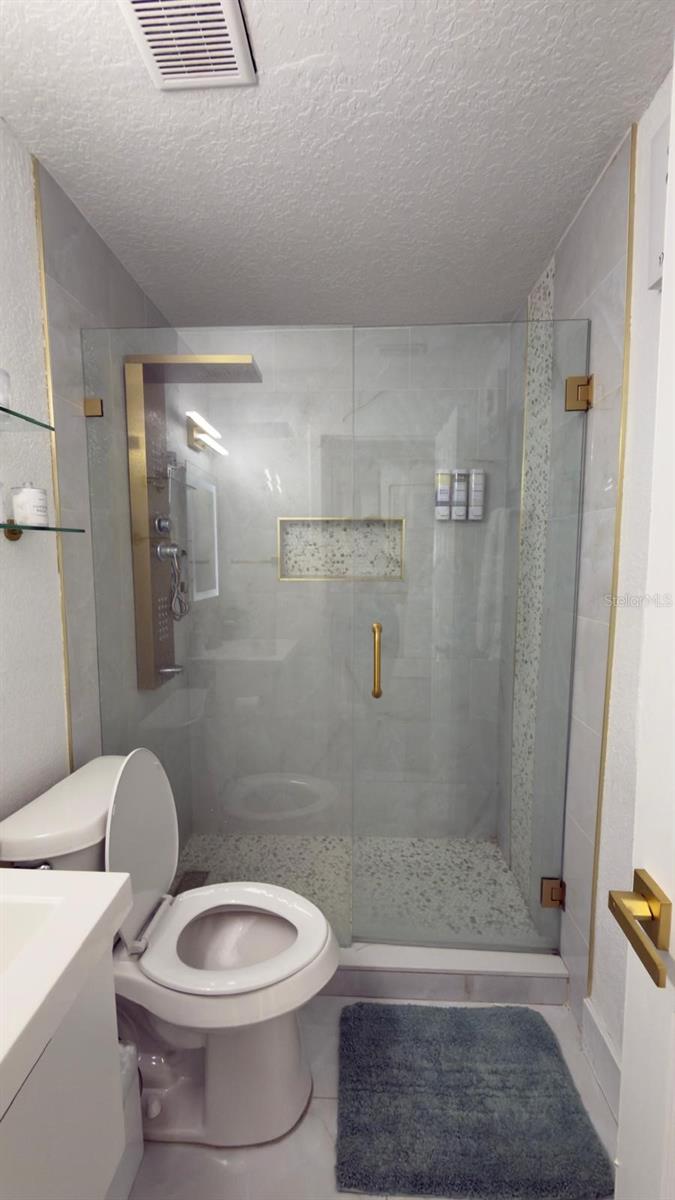 454 TAMPA OVERLOOK - Residential