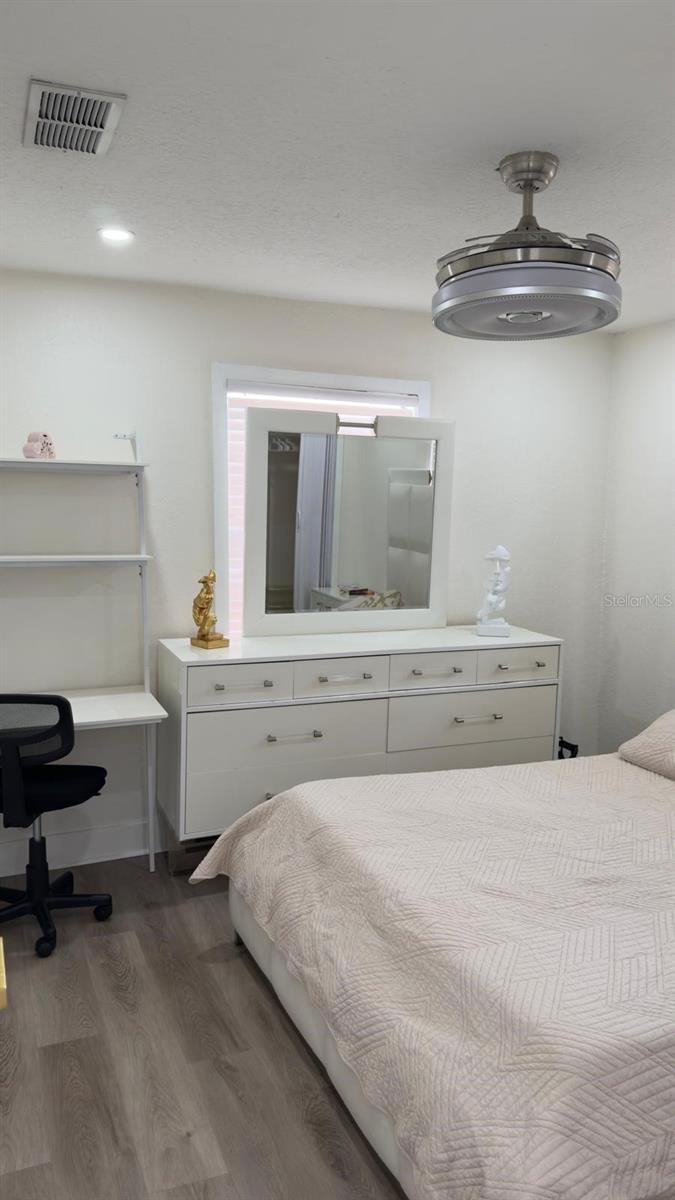 454 TAMPA OVERLOOK - Residential