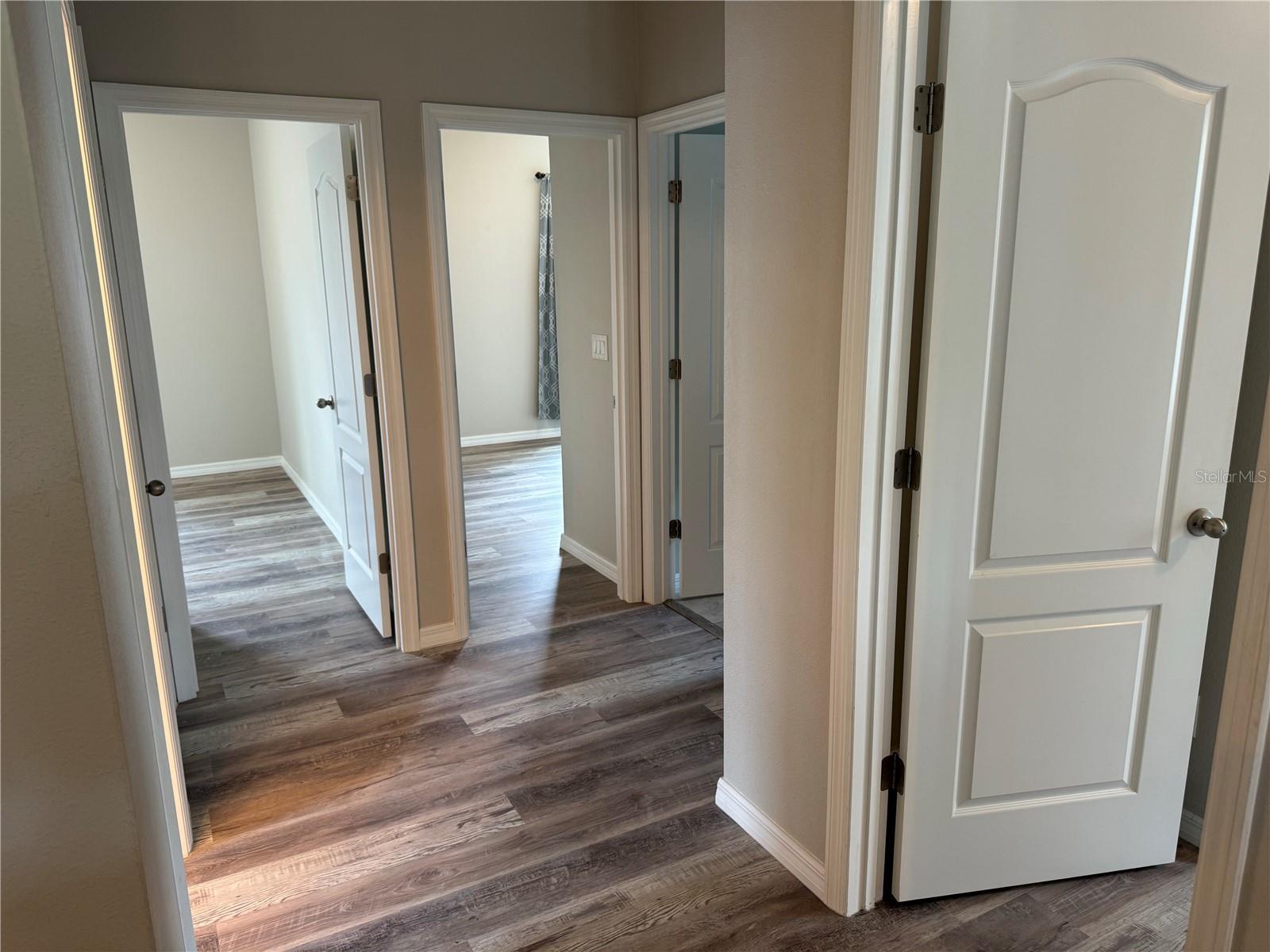 FISHHAWK RANCH WEST PH 1B/1C - Residential Lease