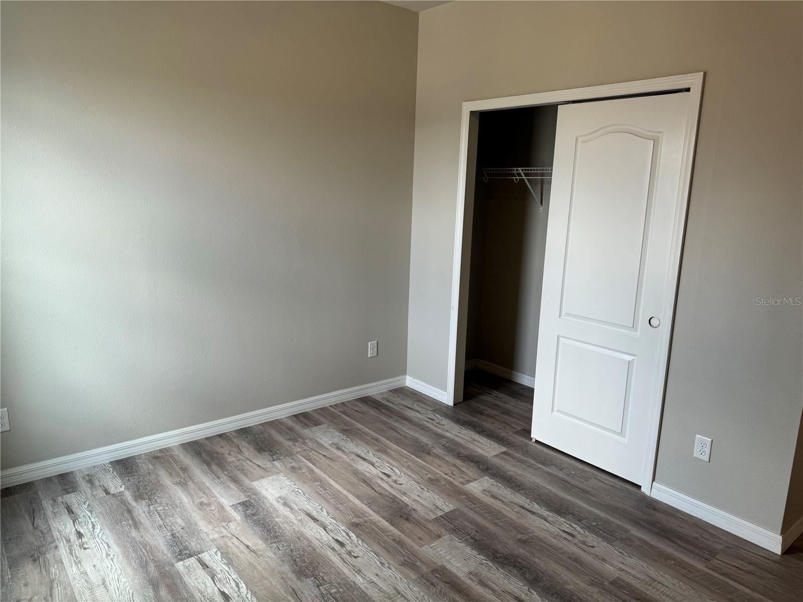 FISHHAWK RANCH WEST PH 1B/1C - Residential Lease