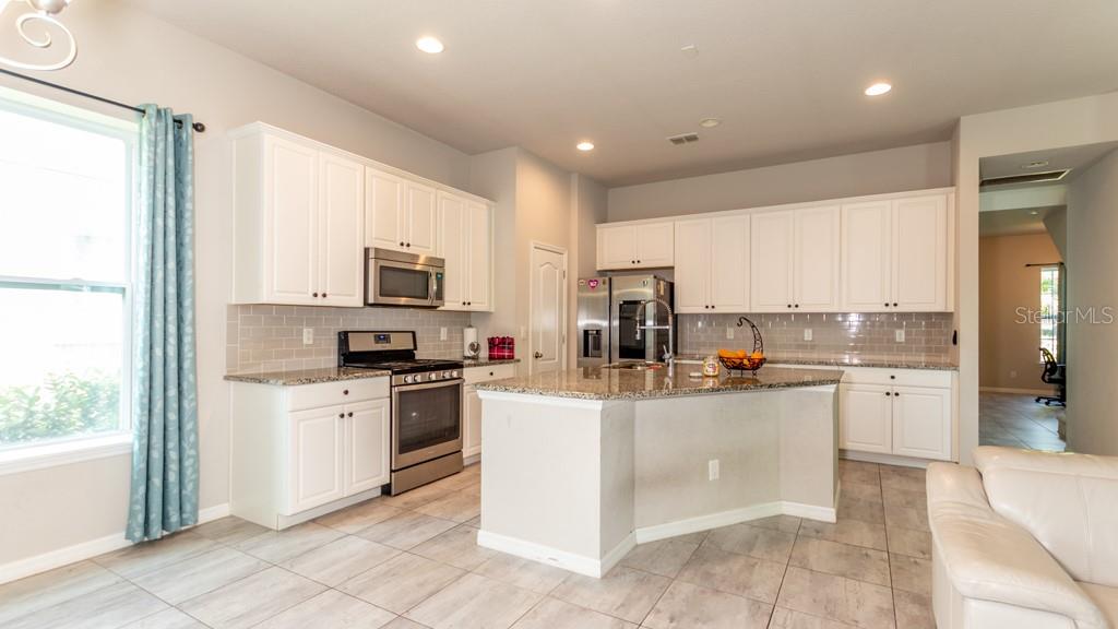 FISHHAWK RANCH WEST PH 1B/1C - Residential Lease