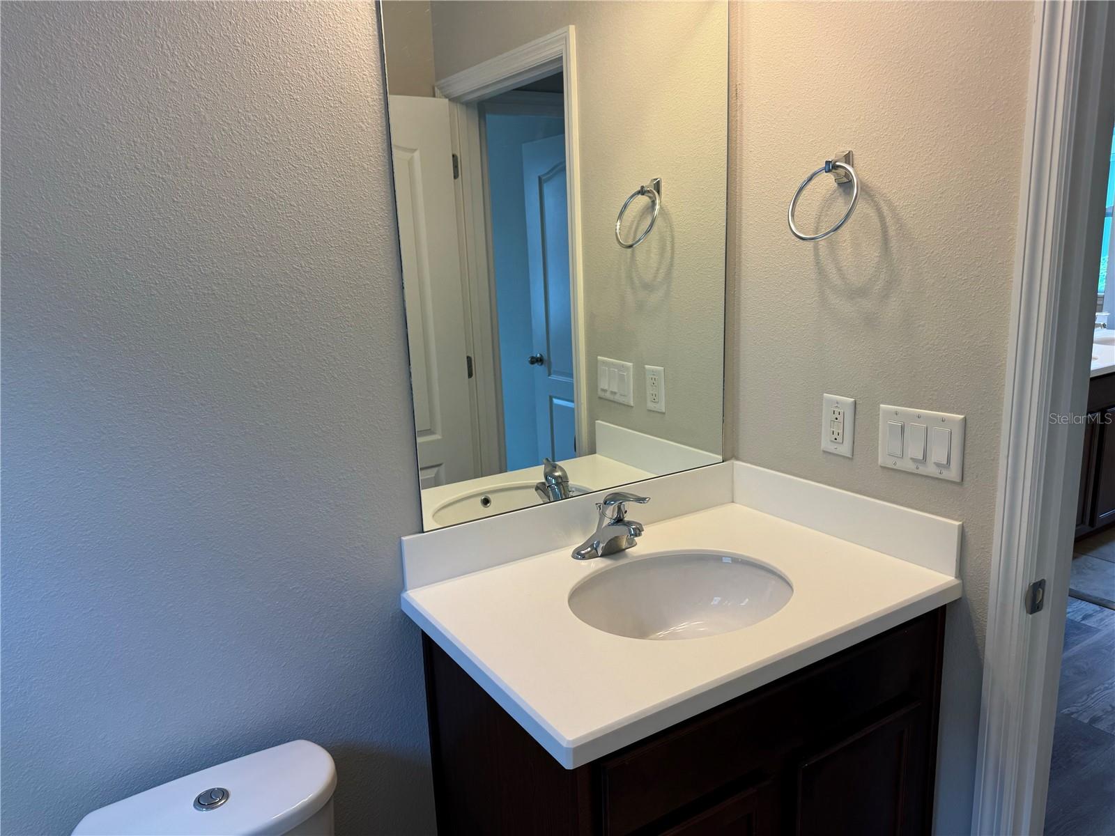 FISHHAWK RANCH WEST PH 1B/1C - Residential Lease