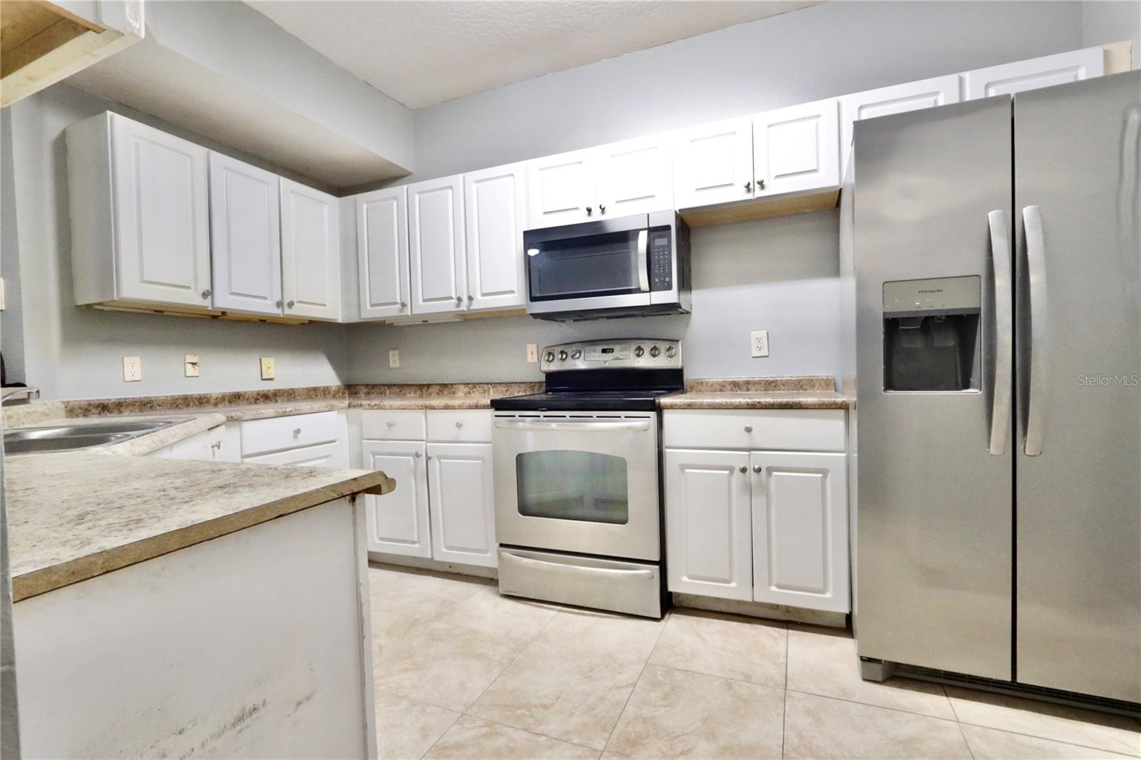 5578 METROWEST BOULEVARD 1-201