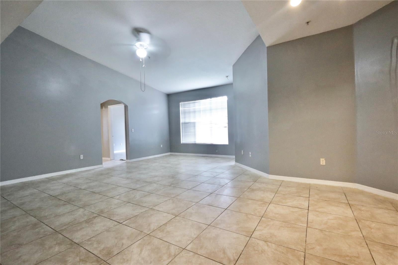 5578 METROWEST BOULEVARD 1-201