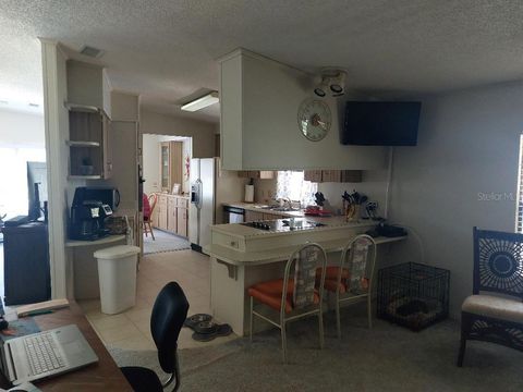 Manufactured Home in PALM HARBOR FL 189 COLONIAL BOULEVARD 8.jpg