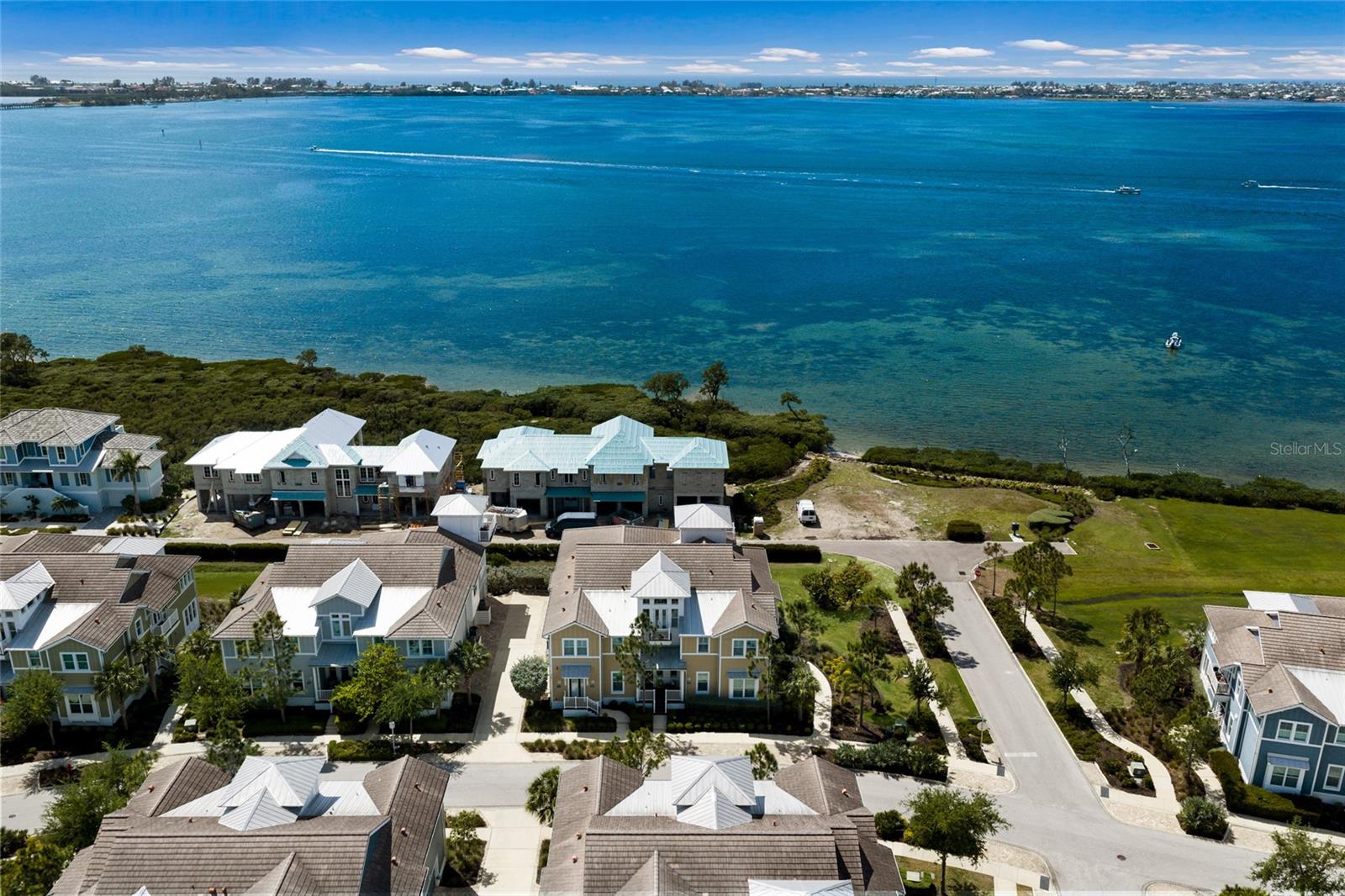 EDGEWATER WALK ON HARBOUR ISLE 5-36 - Residential