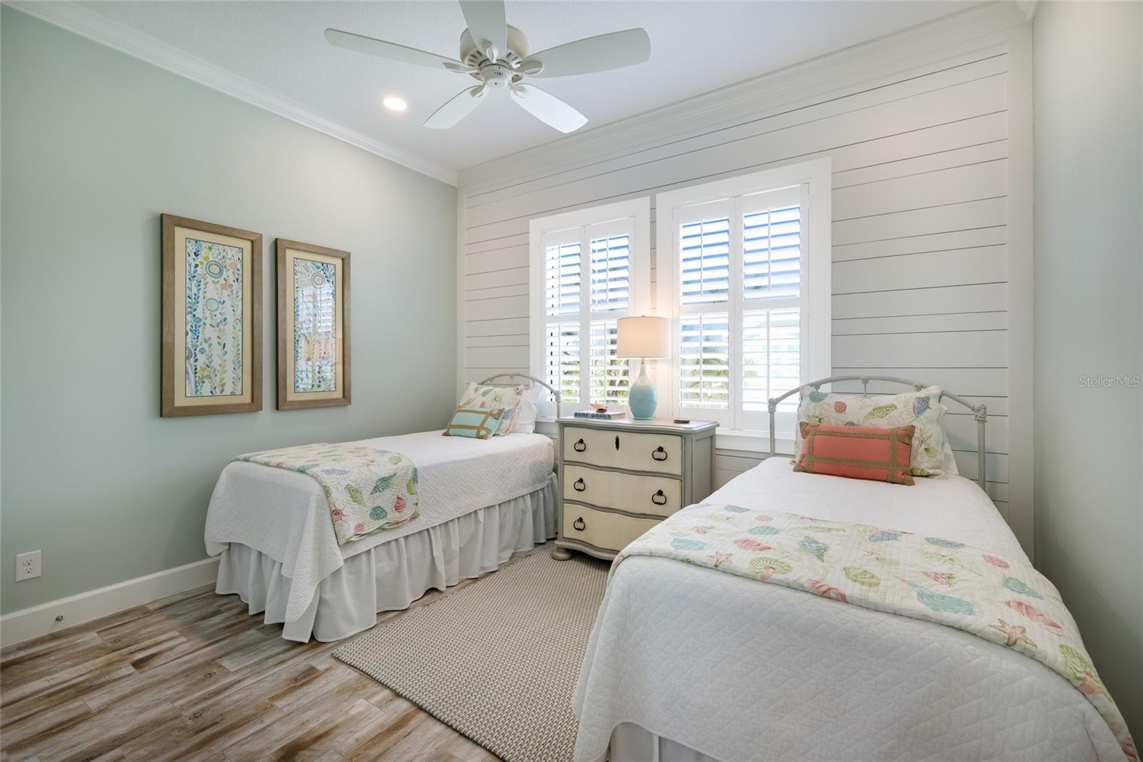 EDGEWATER WALK ON HARBOUR ISLE 5-36 - Residential