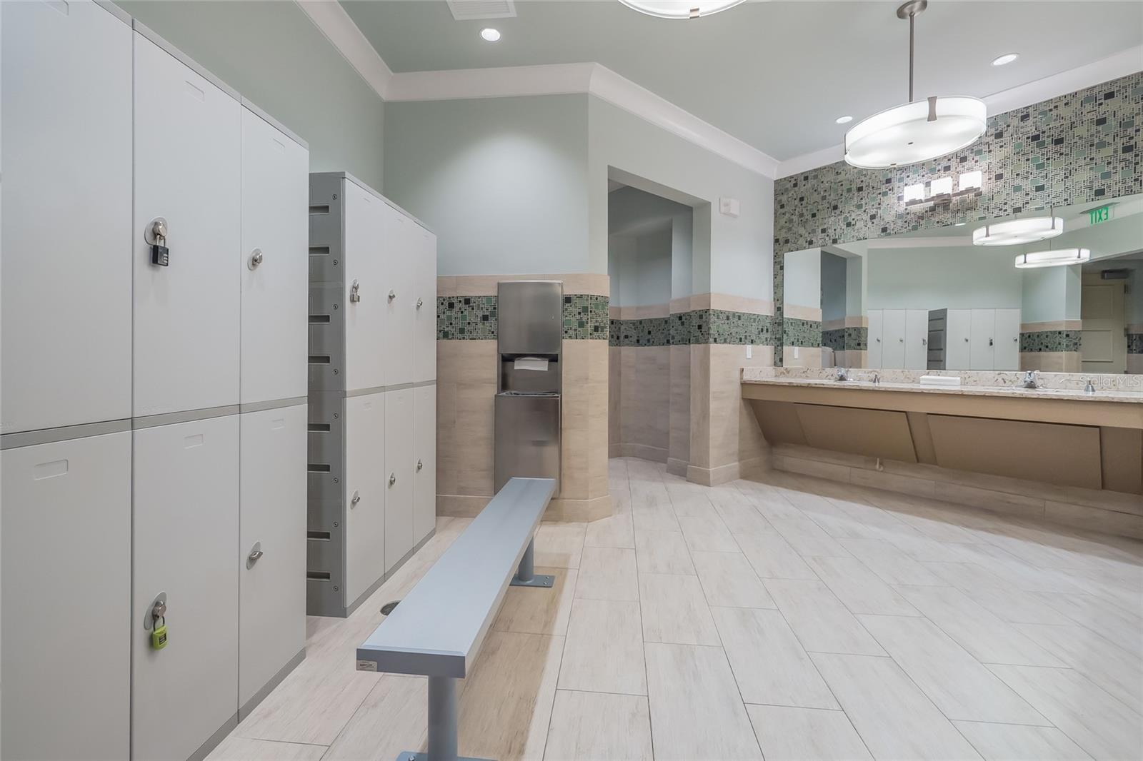 EDGEWATER WALK ON HARBOUR ISLE 5-36 - Residential