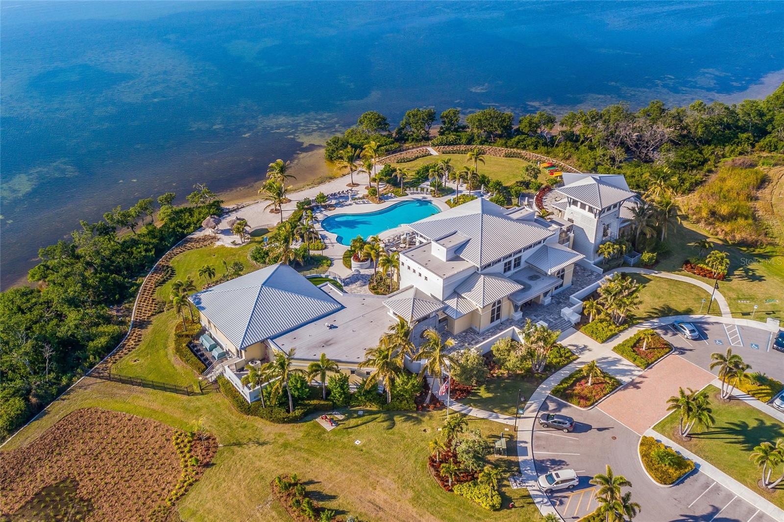 EDGEWATER WALK ON HARBOUR ISLE 5-36 - Residential