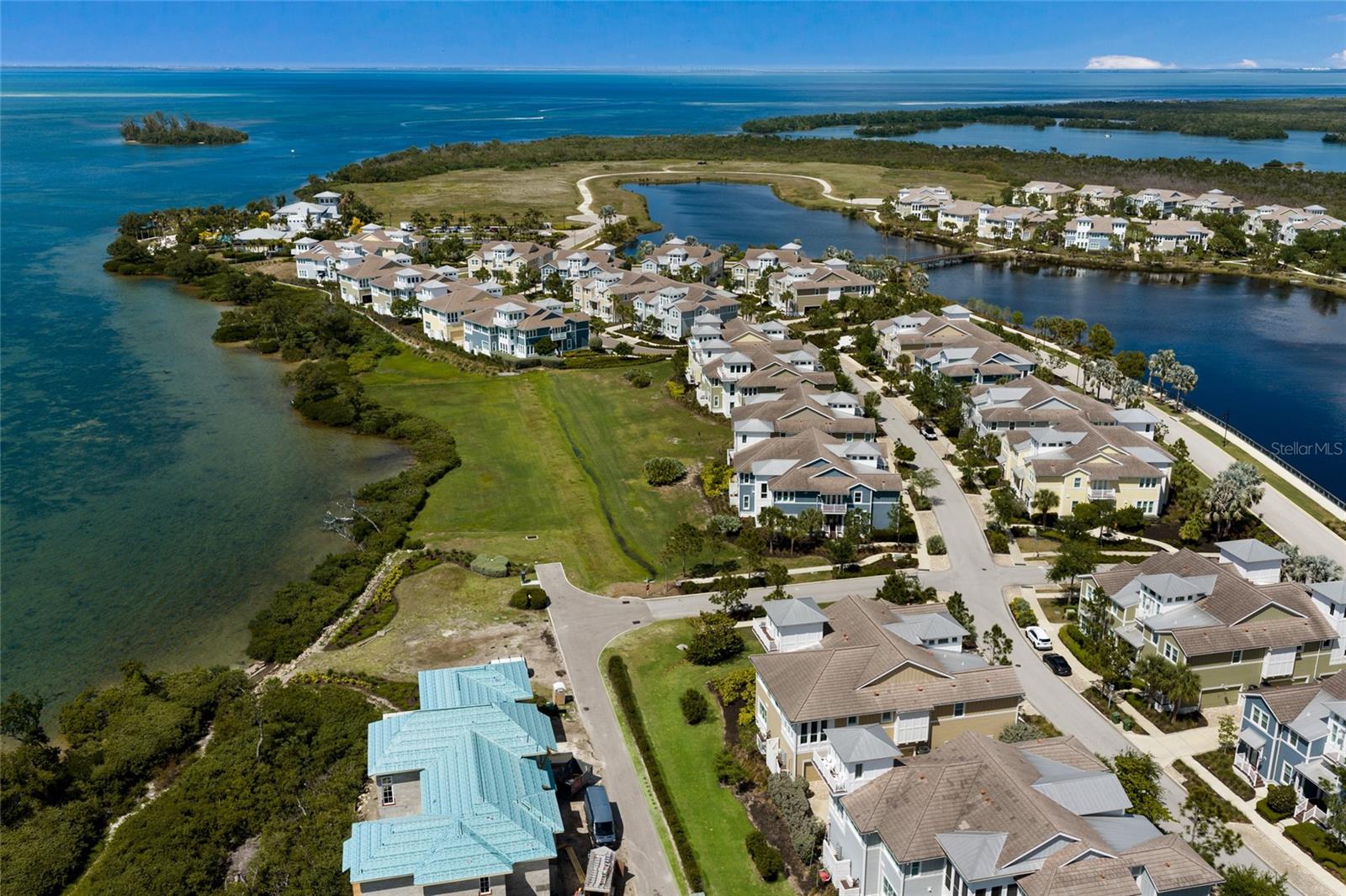 EDGEWATER WALK ON HARBOUR ISLE 5-36 - Residential