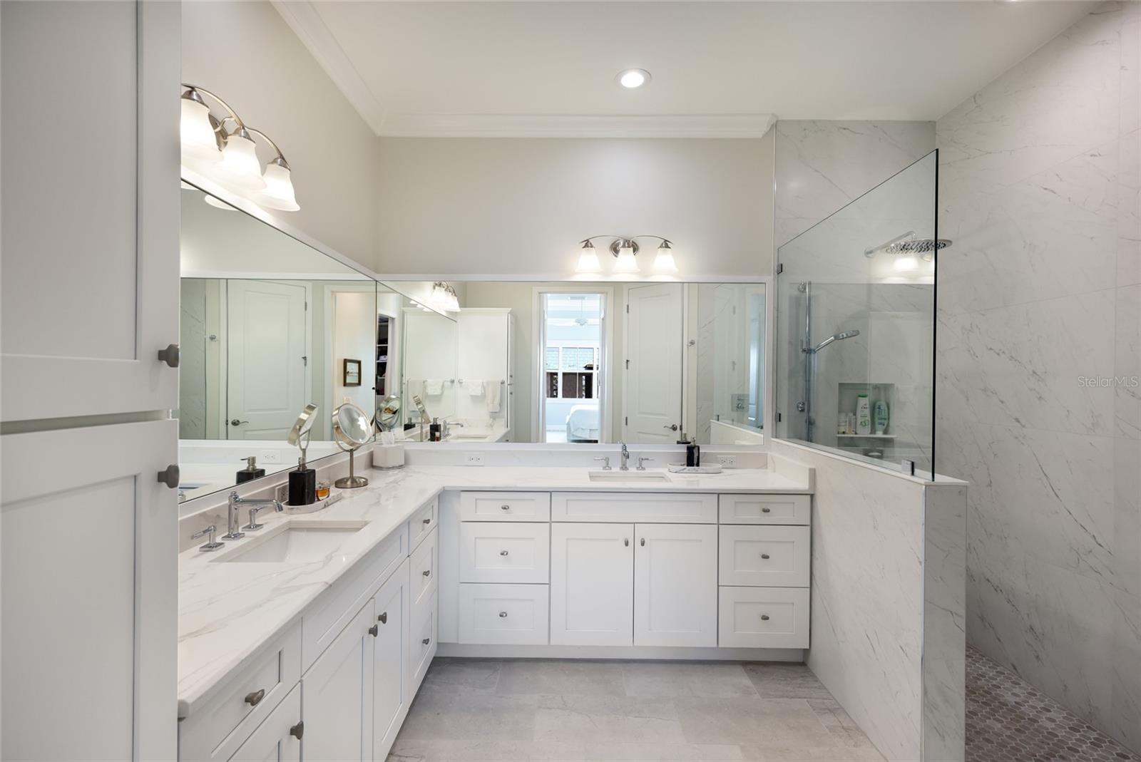 EDGEWATER WALK ON HARBOUR ISLE 5-36 - Residential