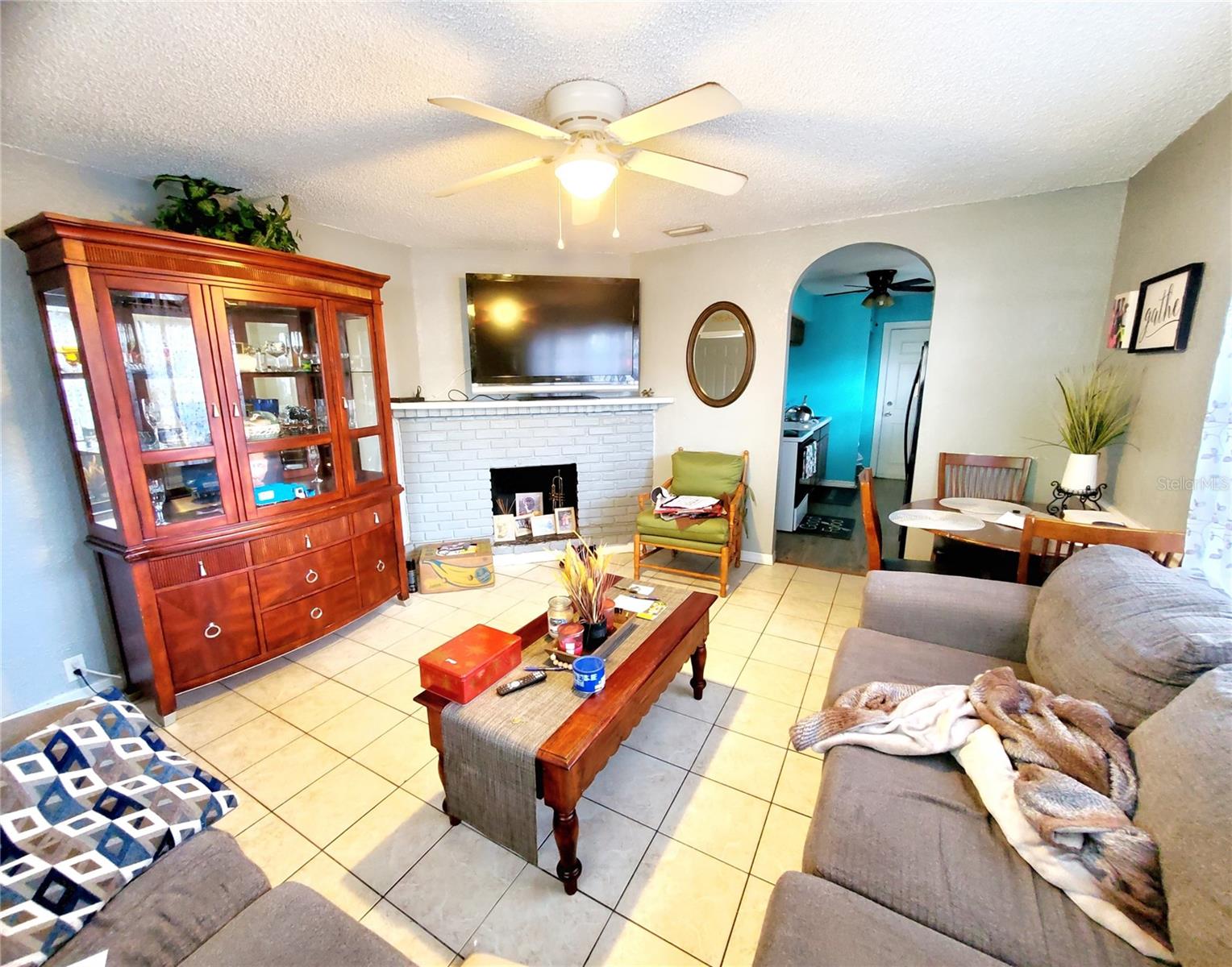 ROOSEVELT GROVES - Residential