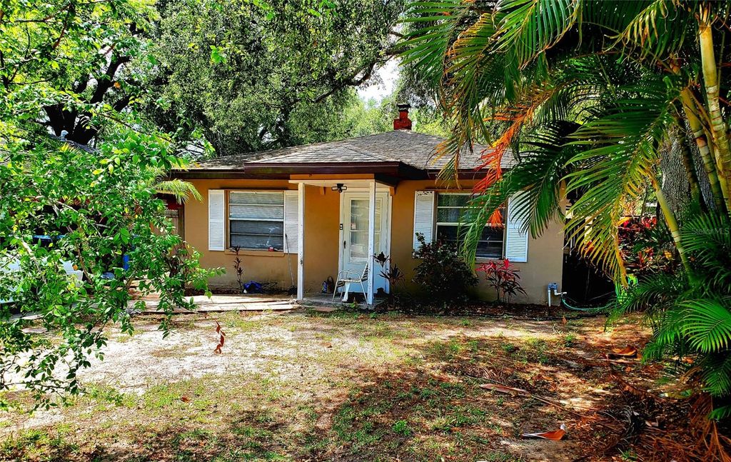 Photo of 411 7th Avenue NE, Largo, FL 33770 (MLS # TB8496019)