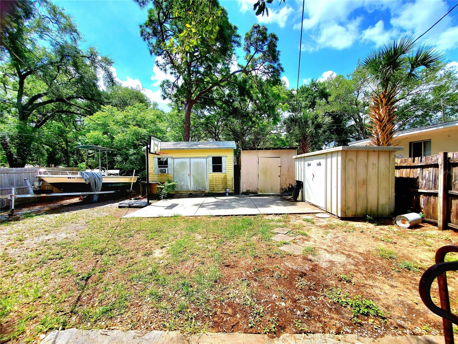 ROOSEVELT GROVES - Residential