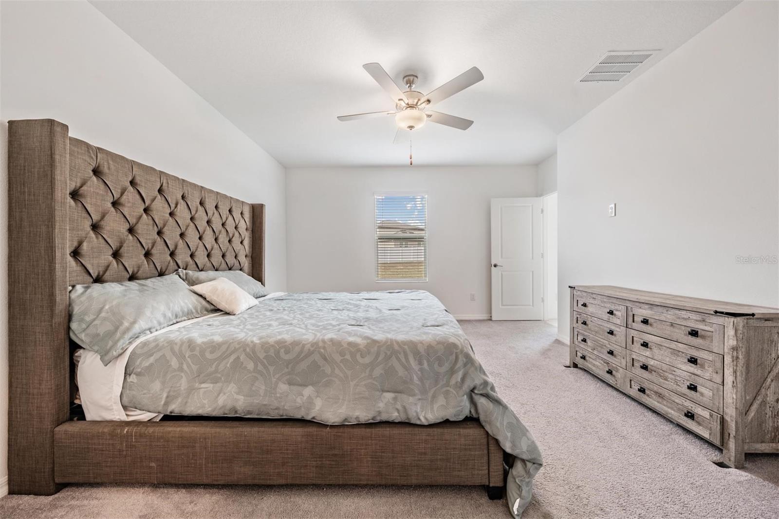 ABBOTT SQUARE - Residential