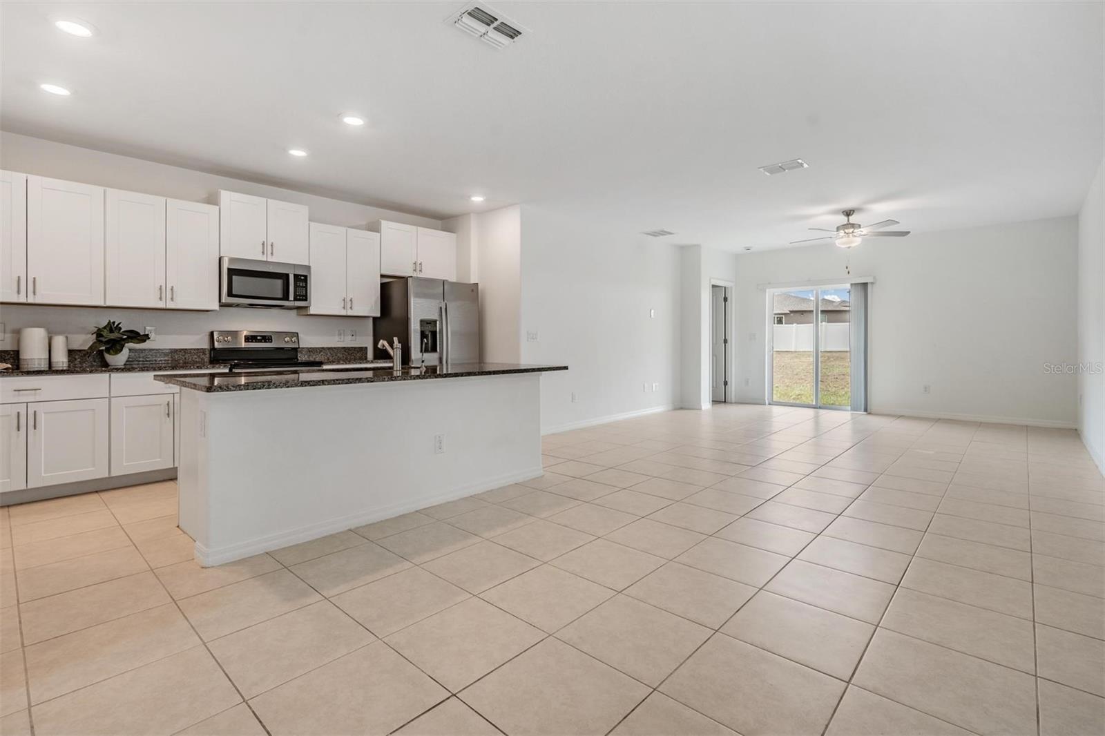 ABBOTT SQUARE - Residential