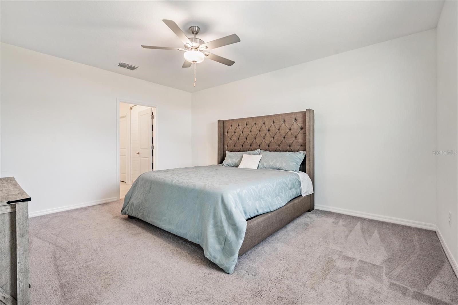 ABBOTT SQUARE - Residential