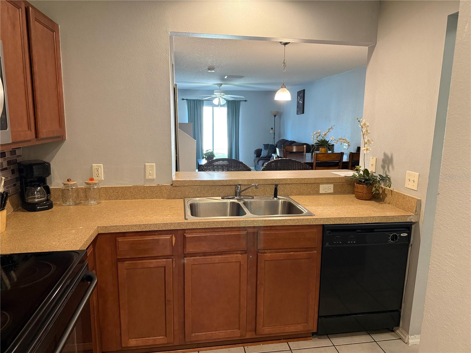 COMPASS BAY UNIT 02 - Residential