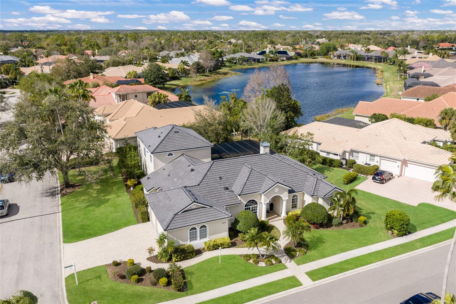 8009 ROYAL BIRKDALE CIRCLE