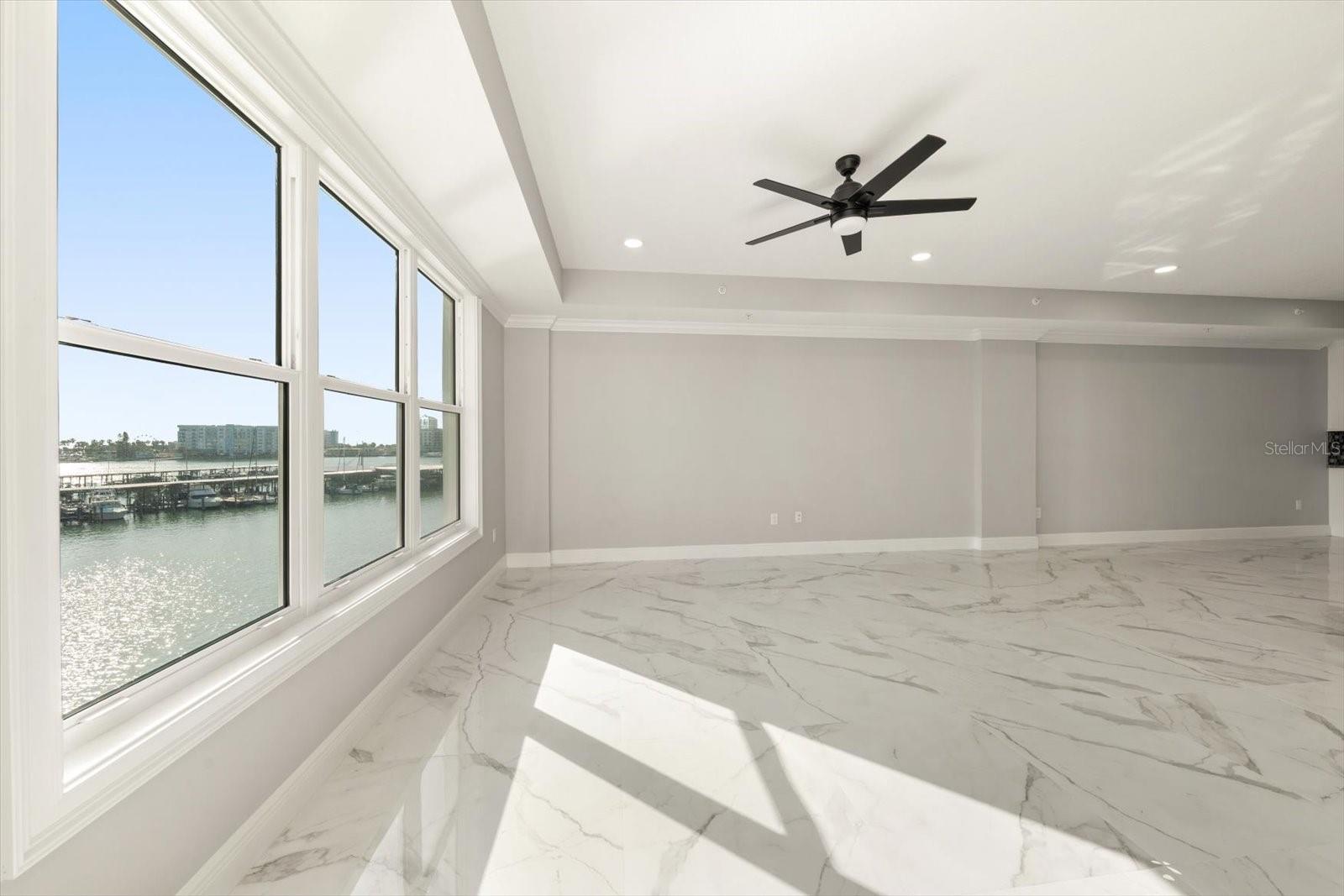 LA BRISA DEL MAR CONDO UNIT 401 - Residential