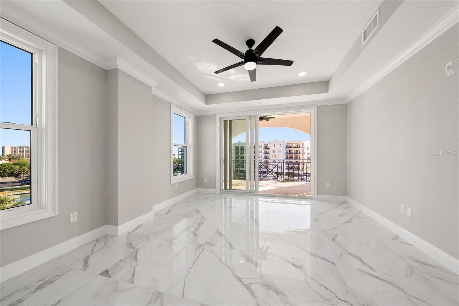 LA BRISA DEL MAR CONDO UNIT 401 - Residential