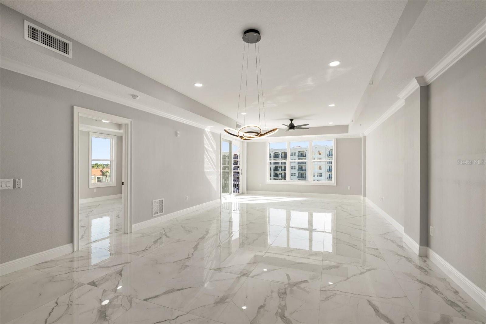 LA BRISA DEL MAR CONDO UNIT 401 - Residential