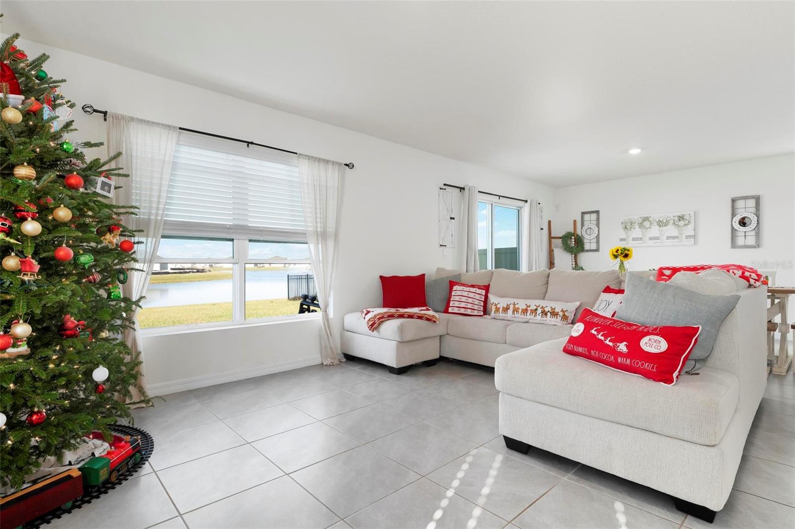 10215 CHARLOTTE DRIVE