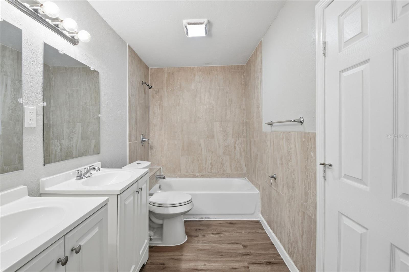 SULPHUR HILL - Residential