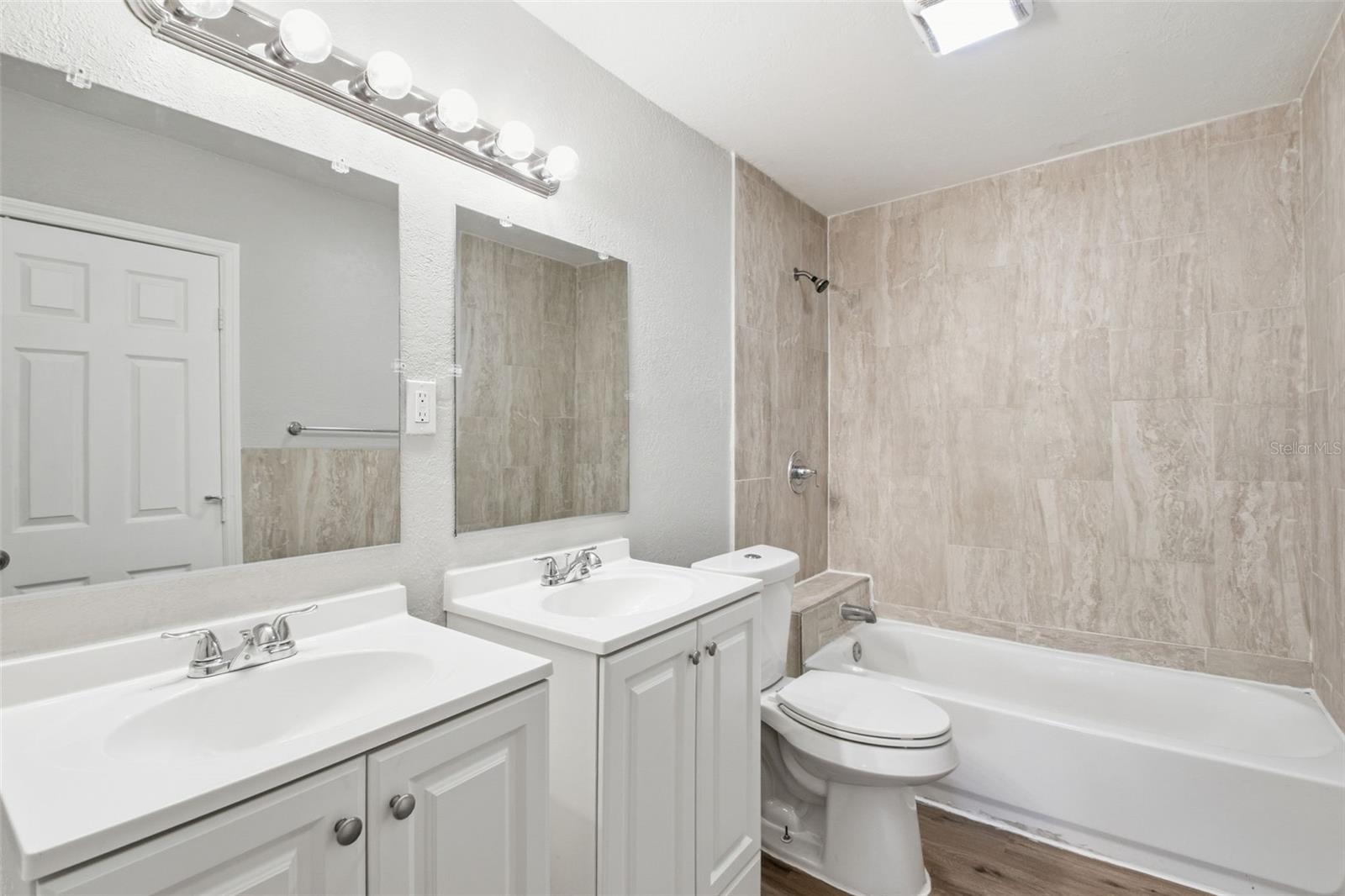 SULPHUR HILL - Residential