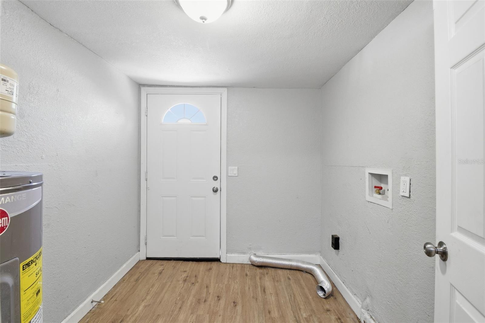 SULPHUR HILL - Residential