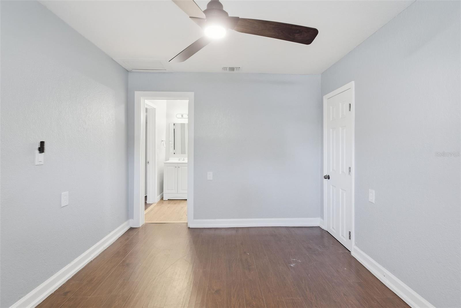 SULPHUR HILL - Residential