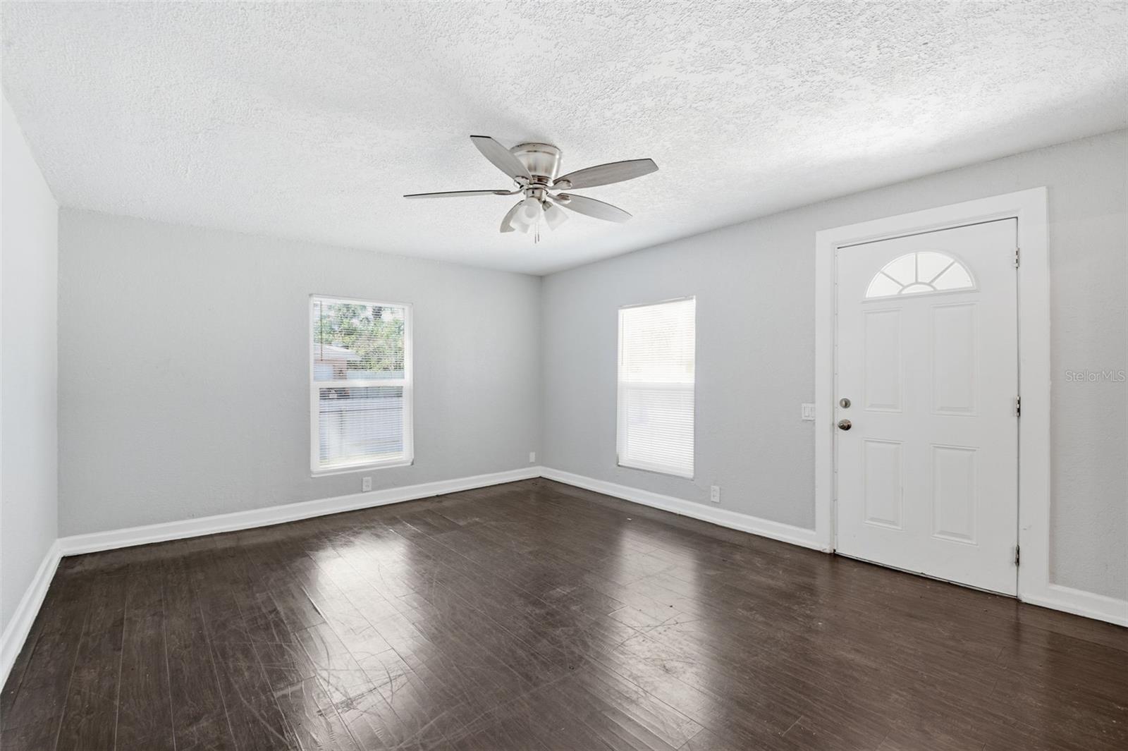 SULPHUR HILL - Residential