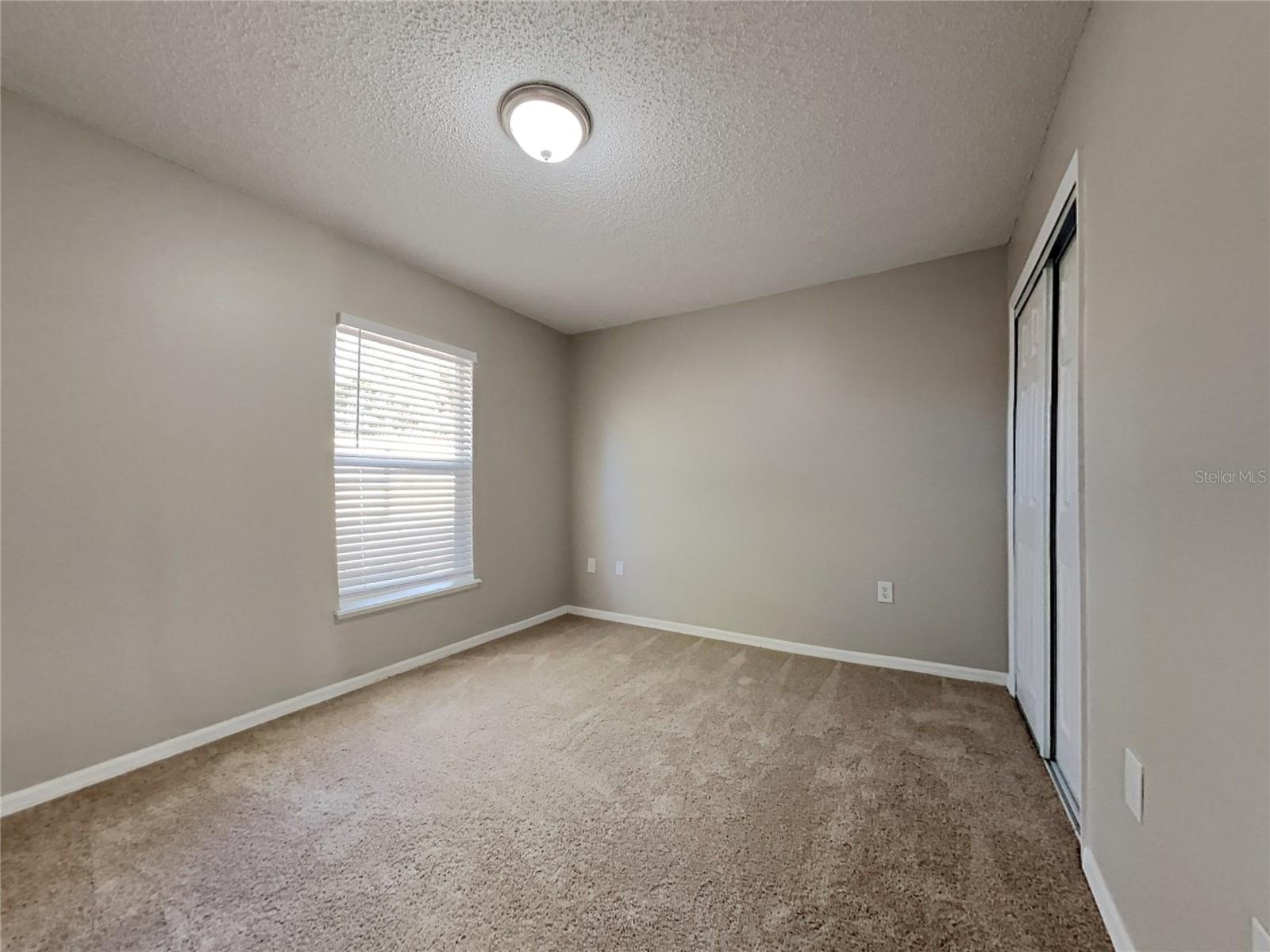 DELTONA LAKES UNIT 59 - Residential Lease