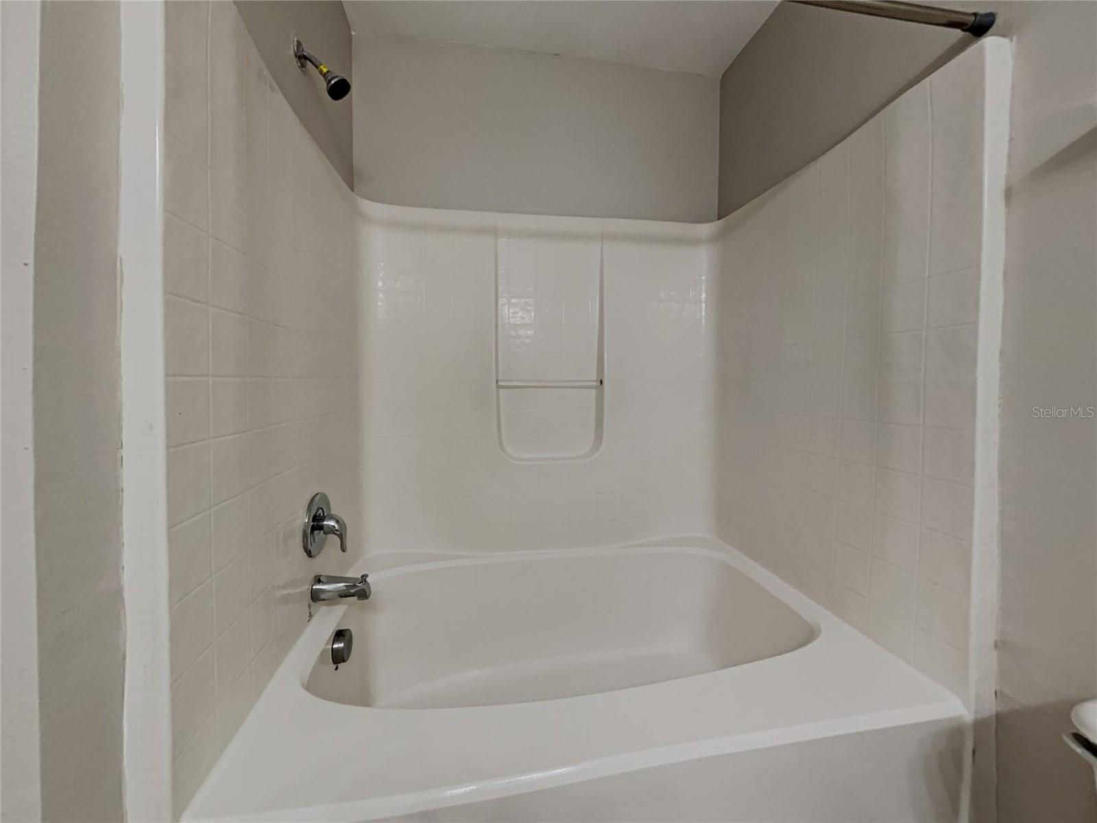 DELTONA LAKES UNIT 59 - Residential Lease