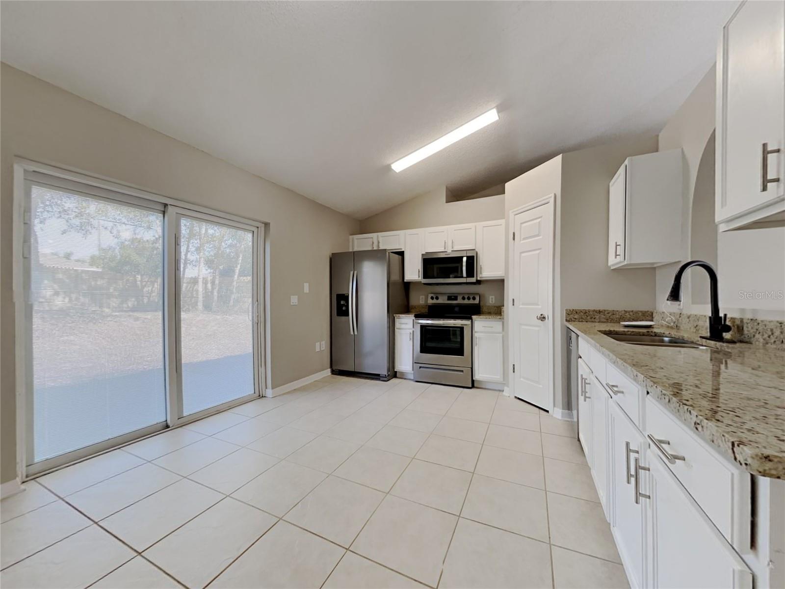 DELTONA LAKES UNIT 59 - Residential Lease