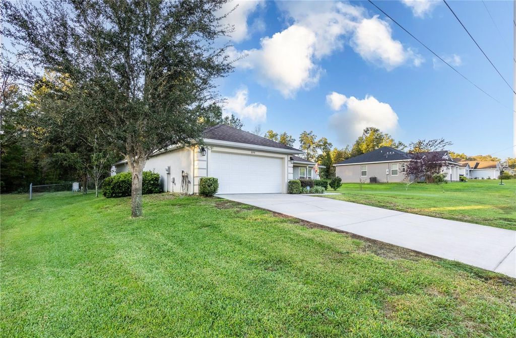 Photo of 8554 SE 160th Place, Summerfield, FL 34491 (MLS # G5101423)