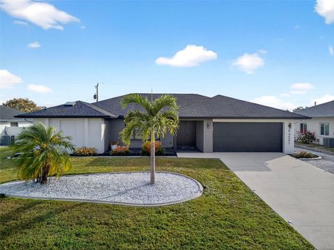 Photo of 9221 Steubenville Avenue, Englewood, FL 34224 (MLS # A4671278)