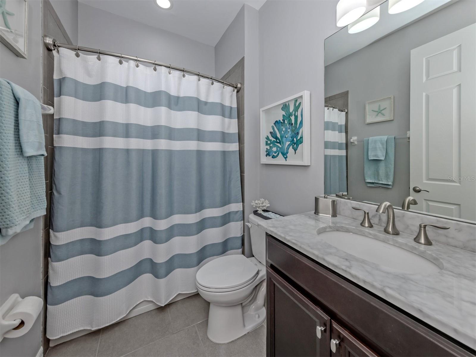 TOSCANA ISLES UN 1 - Residential