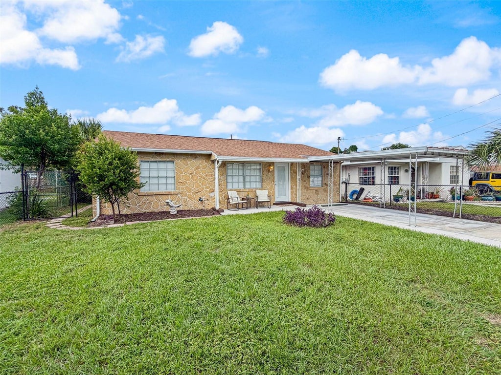 Photo of 2509 W Lemon Street, Tampa, FL 33609 (MLS # TB8550939)