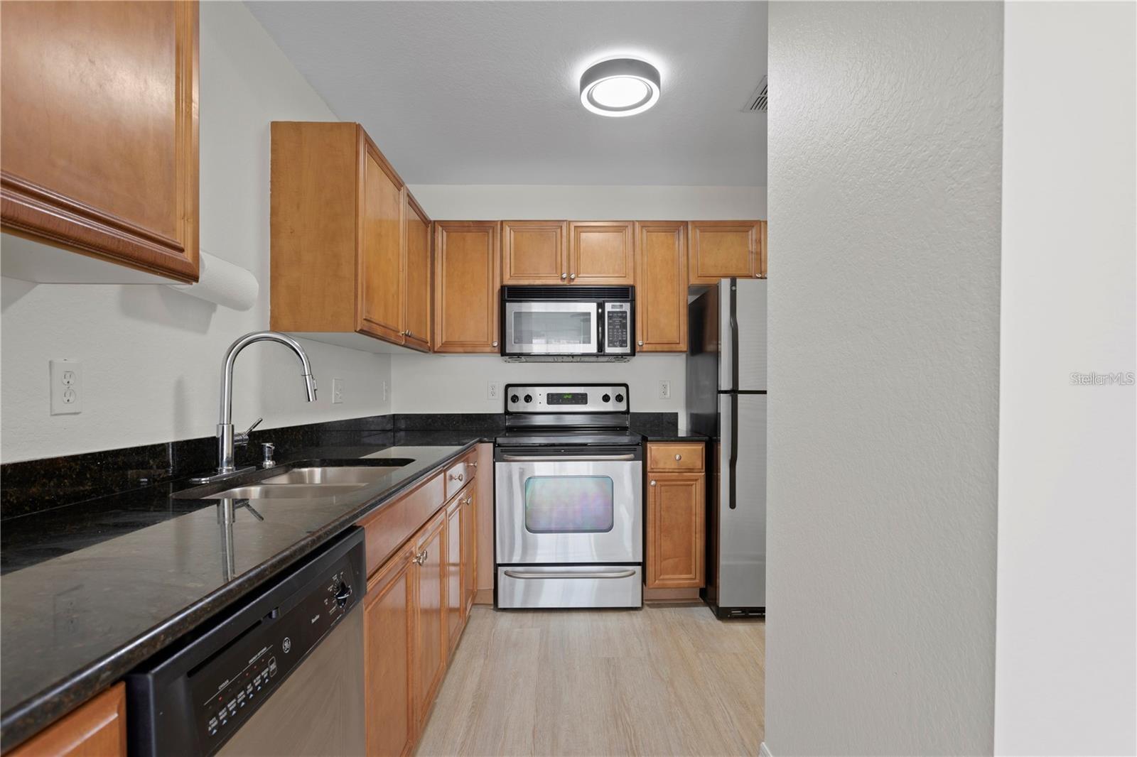 PARKCREST HARBOUR ISLAND CONDO - Residential Lease