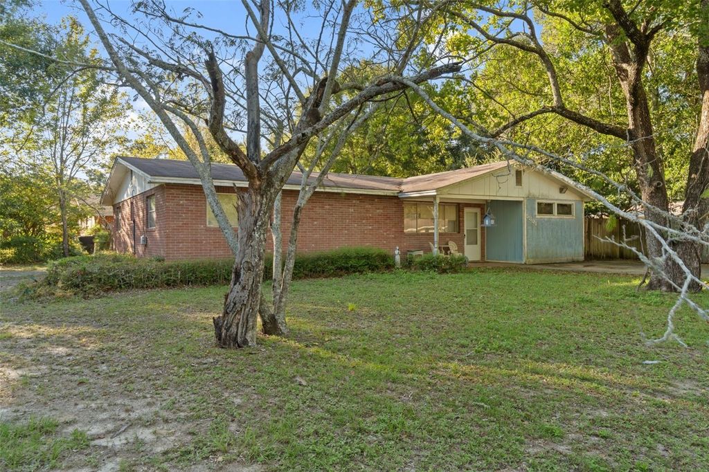Photo of Pensacola, FL 32504 (MLS # C7516193)