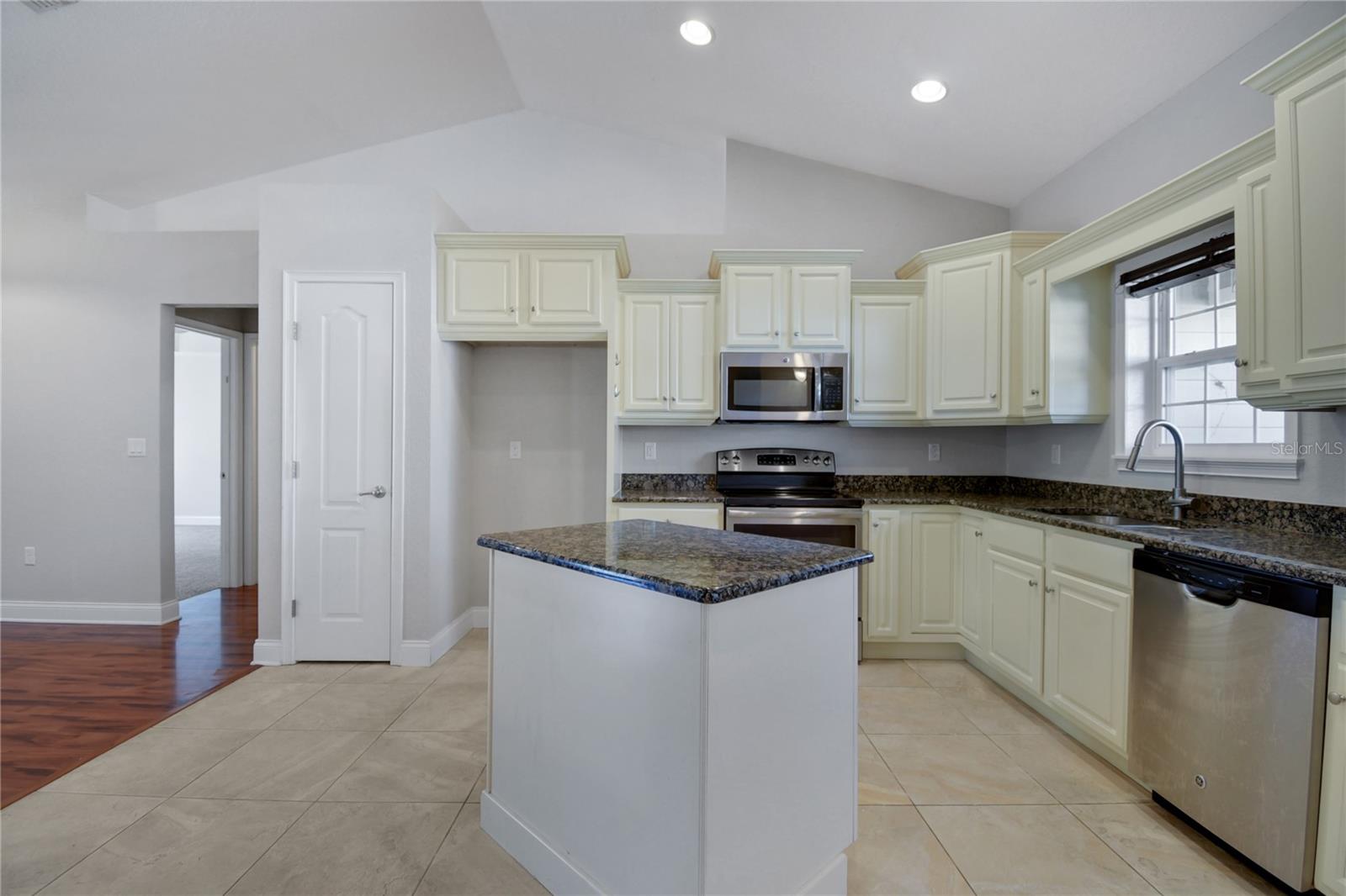 ULYSSES TREES SEC 57 - Residential