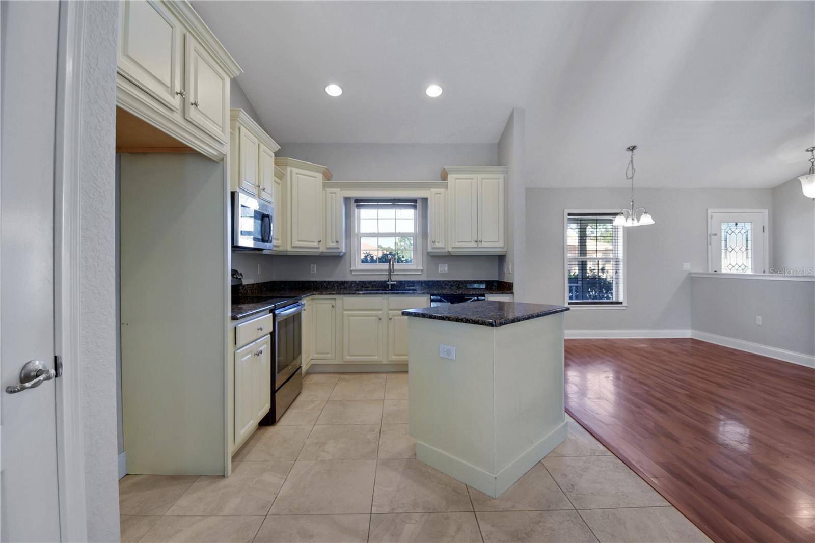 ULYSSES TREES SEC 57 - Residential