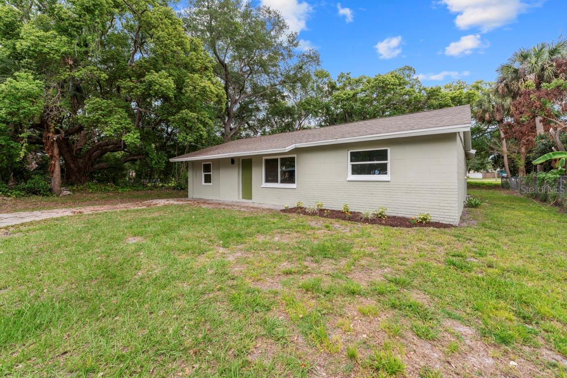 EAU GALLIE, SUBD OF OUT LOTS 21, 22, 23 - Residential