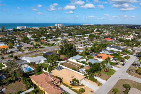 Photo of 728 Serata Street, Venice, FL 34285 (MLS # N6141975)