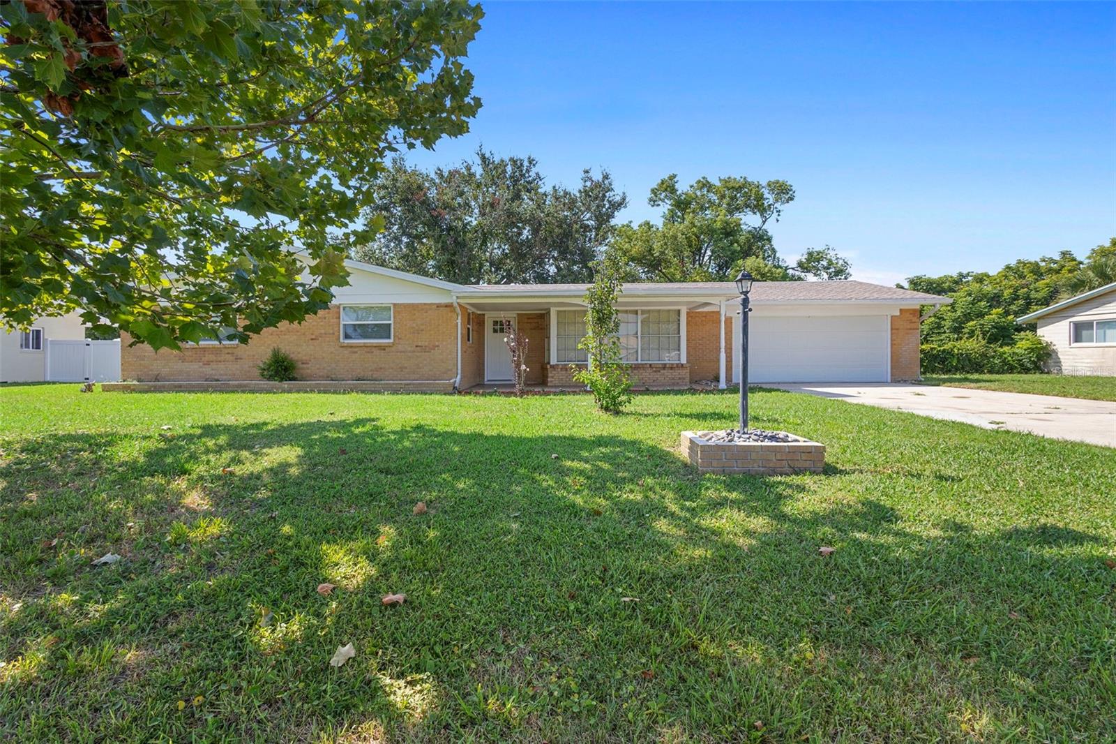 921 LEMON ROAD